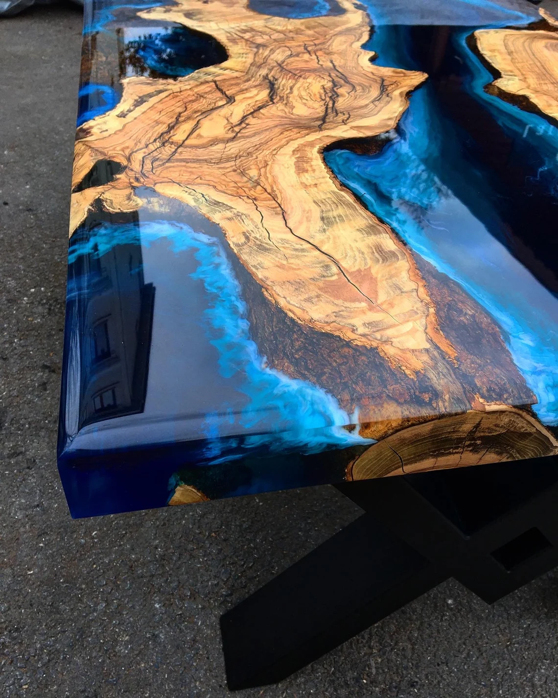 Epoxy resin river table (Blue & Green) – Woodpoxy